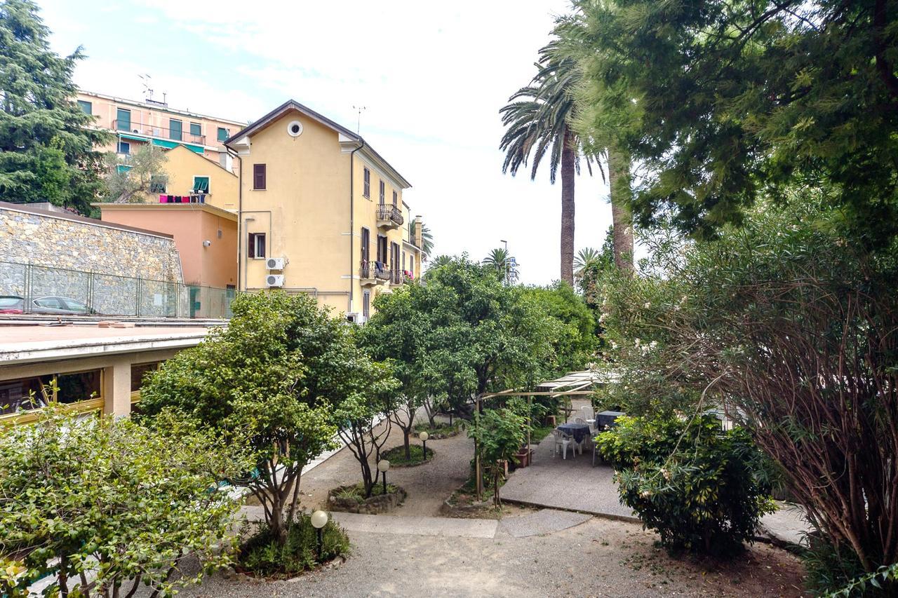 בוליאסקו Hotel Villa Flora מראה חיצוני תמונה