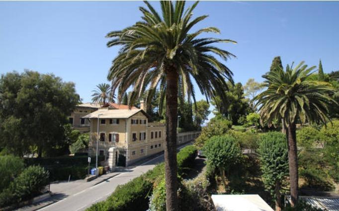 בוליאסקו Hotel Villa Flora מראה חיצוני תמונה
