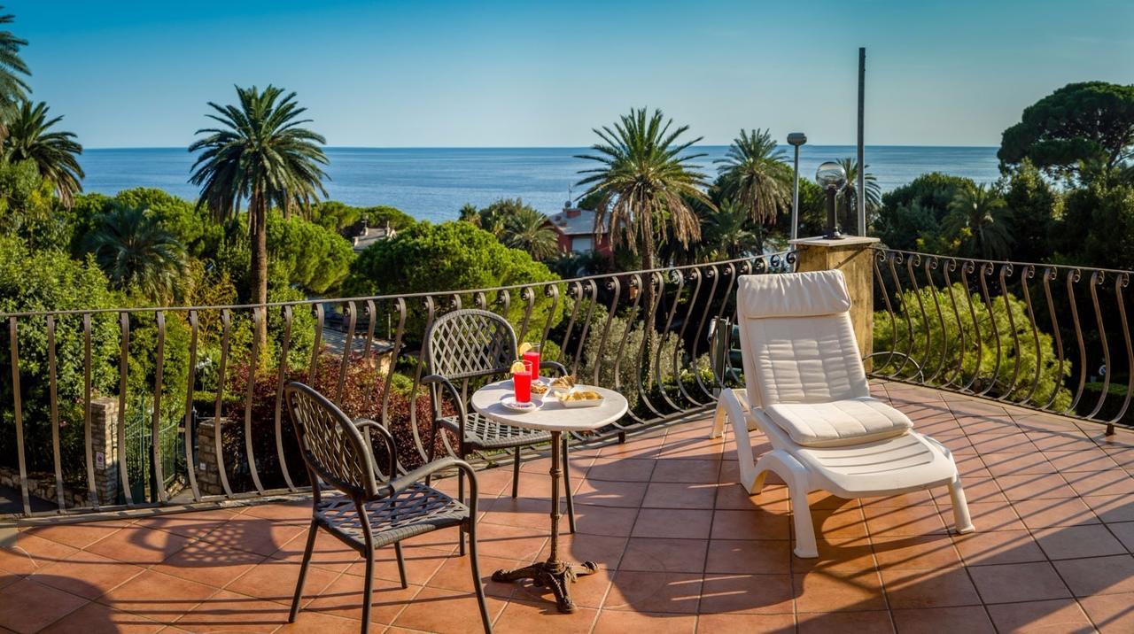 בוליאסקו Hotel Villa Flora מראה חיצוני תמונה