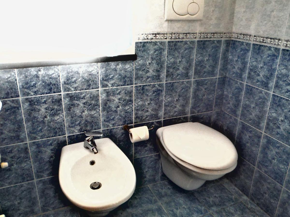 בוליאסקו Hotel Villa Flora מראה חיצוני תמונה