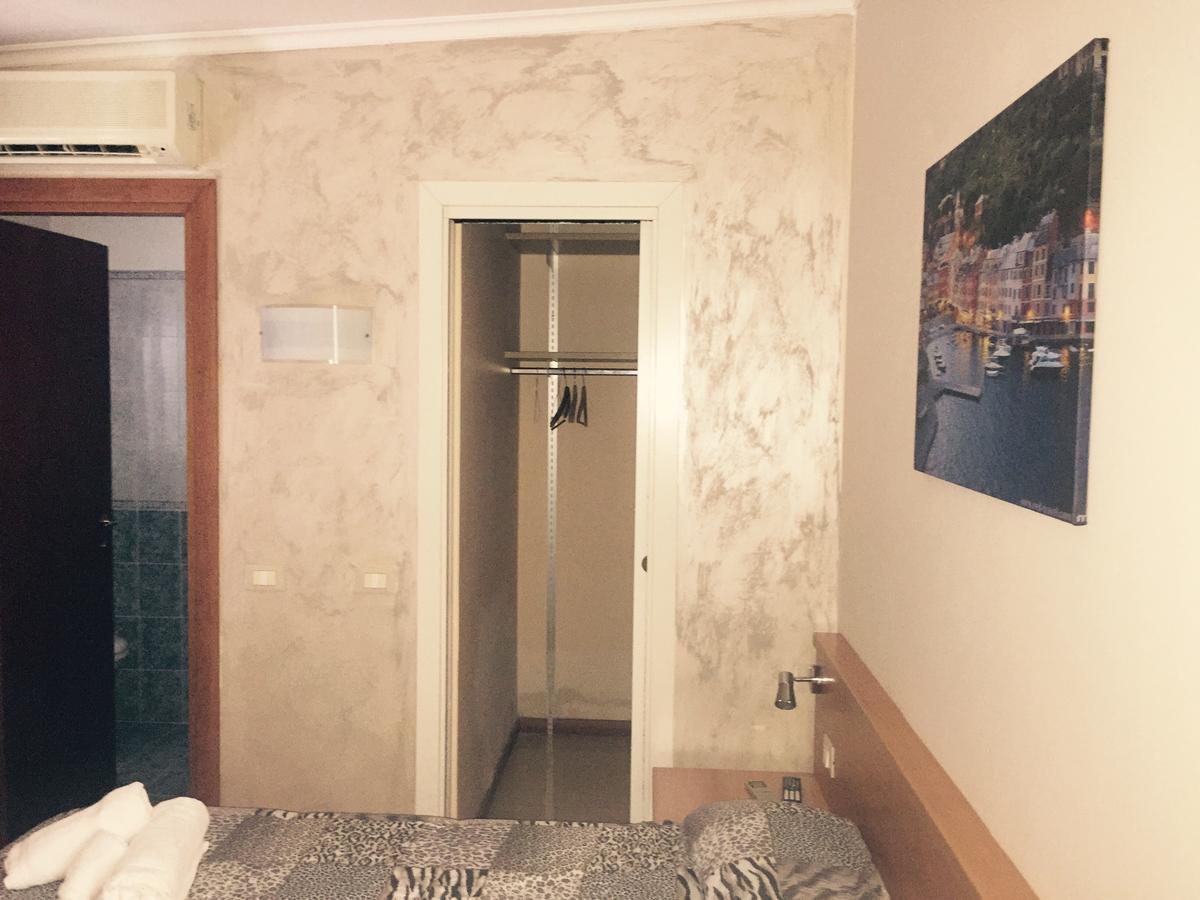 בוליאסקו Hotel Villa Flora מראה חיצוני תמונה